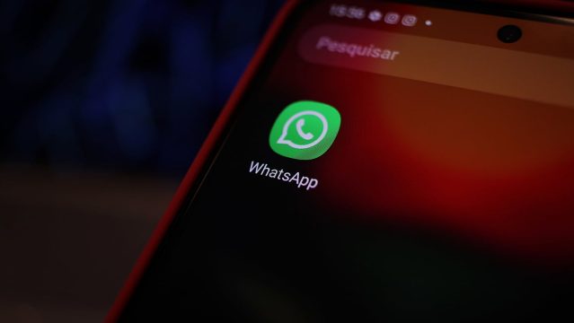 WhatsApp prepara mais mudanças no visual do iPhone antes do iOS 27