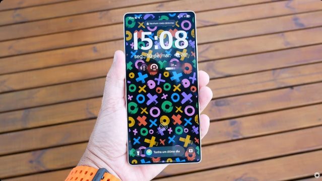 Samsung corrige falha que afetava tela sempre ativa dos Galaxy