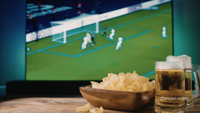 Jogos de hoje, terça-feira (13/10): onde assistir futebol ao vivo na TV e online