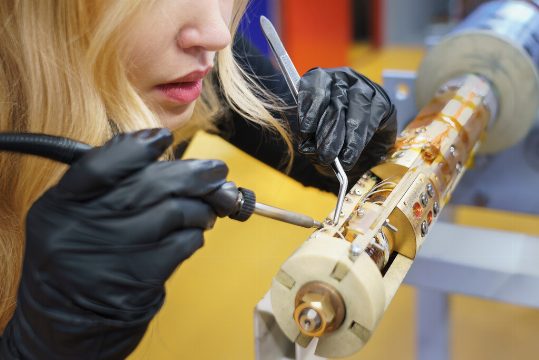 Cómo el CERN calcula el retorno de la inversión en investigación científica: beneficios cercanos al doble del costo